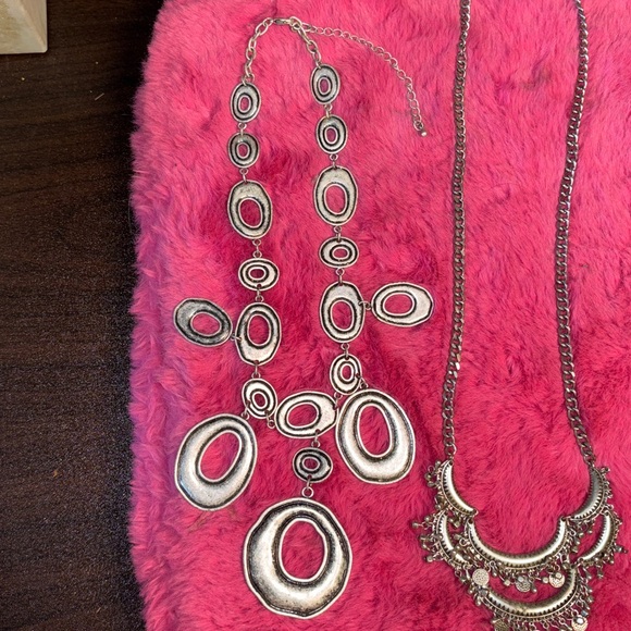 Necklace bundle, Silvertone chunky extra long movement pieces excellent conditio - Picture 2 of 8